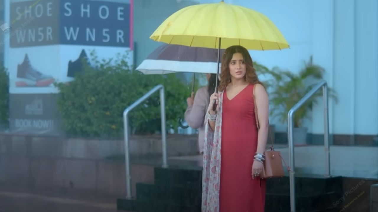 Shivangi’s Stunning Carmine Red Sleeveless Kurta Sets the Stage on Fire in Barsatein-Mausam Pyaar Ka Promo